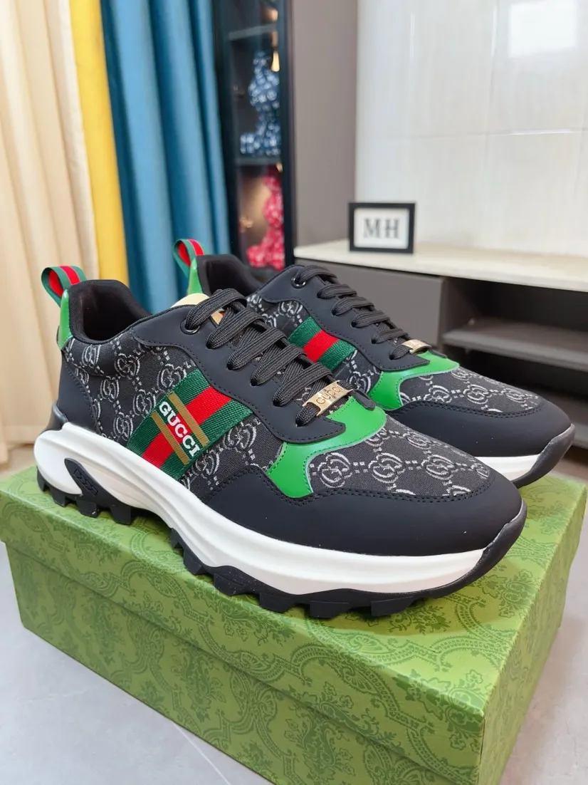 Men's shoes 💰458🌹🌹[GUCCI] Gucci's new lace-up casual men's shoes are on the market first, and the materials and workmanship are superior to all versions on the market. The highest quality shipped first-layer cowhide with imported original perforated materials➕Genuine leather lining, privately molded soft outsole, high foot comfort, imported special materials highlight the brand's unique charm, high-end customization 38-44